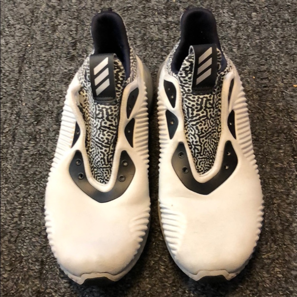 Adidas Alpha Bounce Men’s Size 10